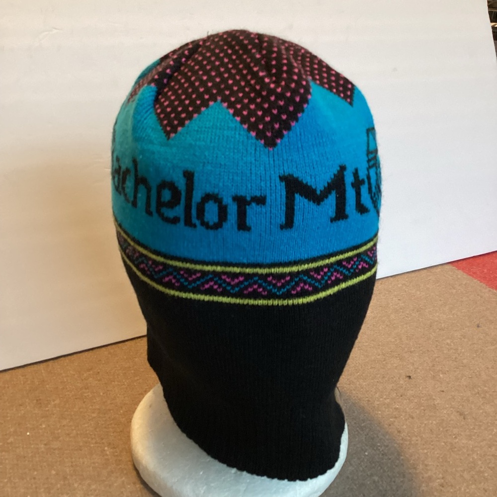 Space craft x Mt. Bachelor Oregon Beanie Hat Made from the cold weather - Picture 9 of 9